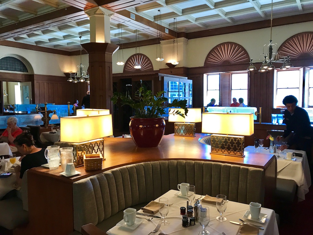 Luxury Train Ride To St. Louis Union Station Hotel